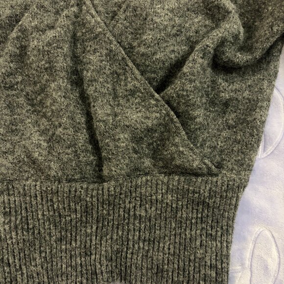 NWT Aritzia Wilfred SoftSpoke Dear Sweater in Heather Charcoal Grey - Picture 3 of 14